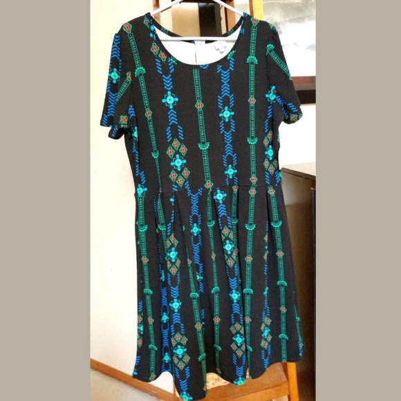 📵SOLD🚫 Lularoe Amelia AZTEC Print Textured - Picture 4 of 5